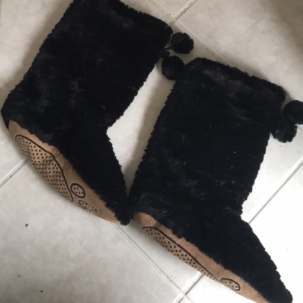 Faux fur boot slippers